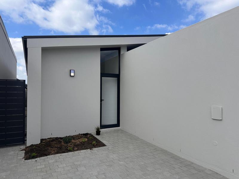 To Let 2 Bedroom Property for Rent in Haasendal Western Cape
